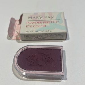 NWT Mary Kay Powder Perfect Eye Color - Smokey Plum